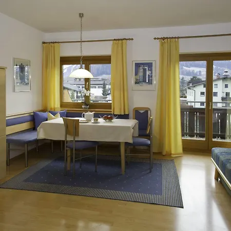 Weisses Rossl By Thurners * Bruck an der Grossglocknerstrasse